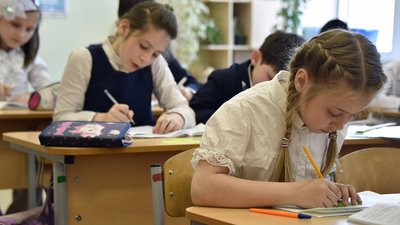 Стал известен список школ РФ с необъективными результатами ВПР
