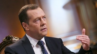 Глава правительства РФ намерен разобраться с приказом, ограничивающим количество отличников в вузах