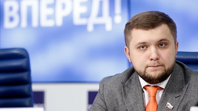 Депутат Госдумы от ЛДПР предложил приравнять базовый оклад зарплаты учителей к МРОТ