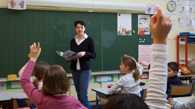 Минпросвещения РФ заявляет, что новые ФГОС улучшат позиции образования России в мире