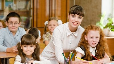 Минтруд РФ: в России выросло число вакансий преподавателей вузов и школьных учителей