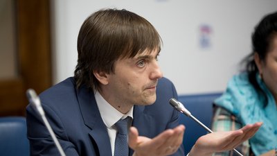 Новым министром просвещения стал глава Рособрнадзора Сергей Кравцов