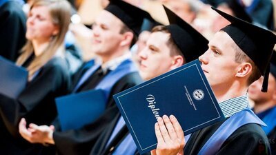 Гражданам РФ разрешат подтвердить дипломы вузов «недружественных стран» по упрощённой схеме