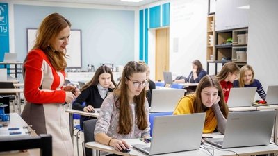 Урок информатики в российской школе