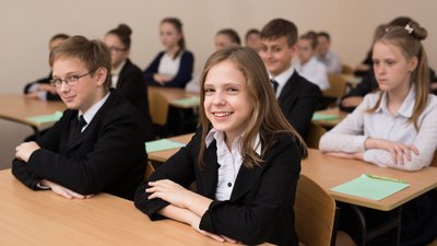 Ученики российской школы на уроках