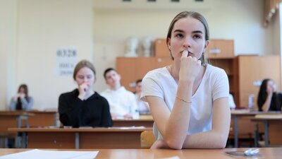 Депутаты Госдумы РФ предложили разрешить выпускникам школ пересдавать два предмета на ЕГЭ