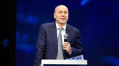 Руководитель Рособрнадзора Анзор Музаев