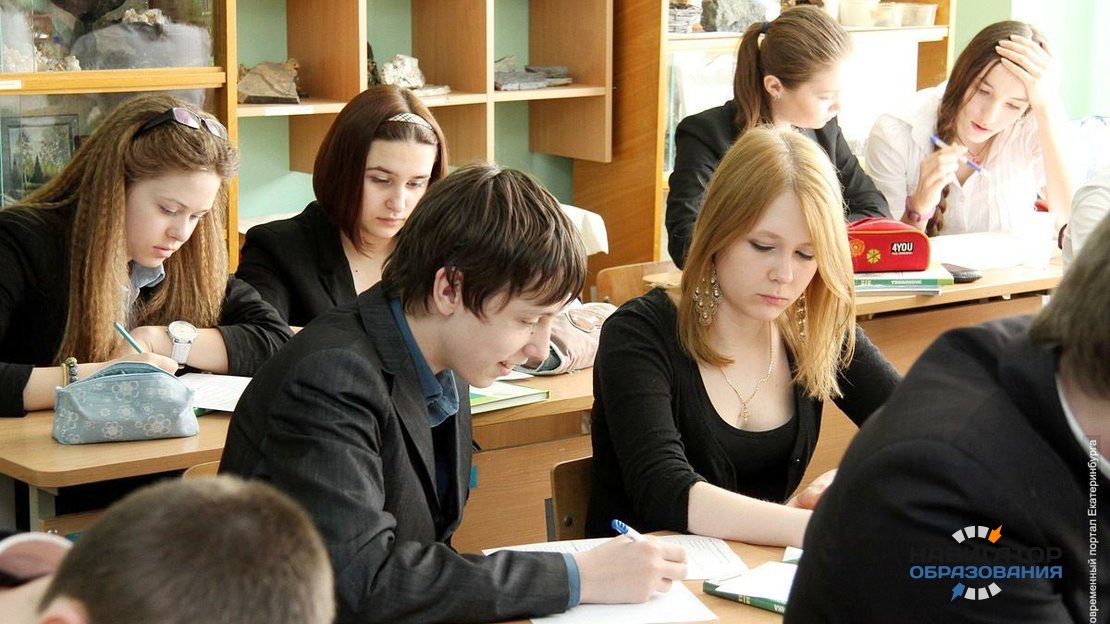 В Минобрнауки РФ отказались от введения «плавающей» даты начала учебного года