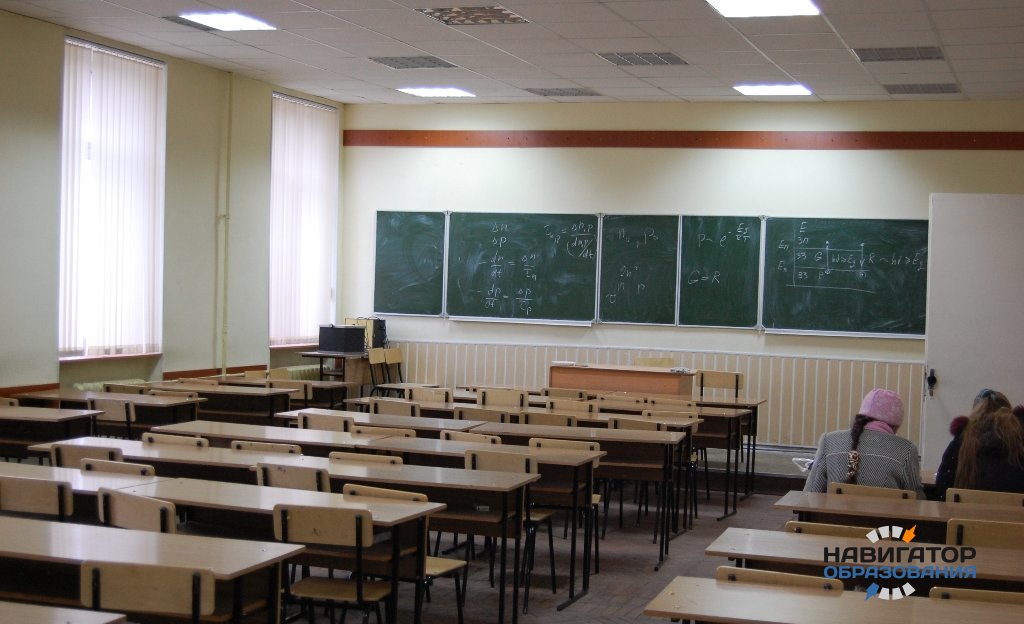 Свыше 30 учебных заведений высшей школы подверглись санкциям Рособрнадзора