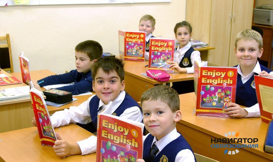 Глава Минобрнауки РФ: выпускники школ должны владеть английским в совершенстве
