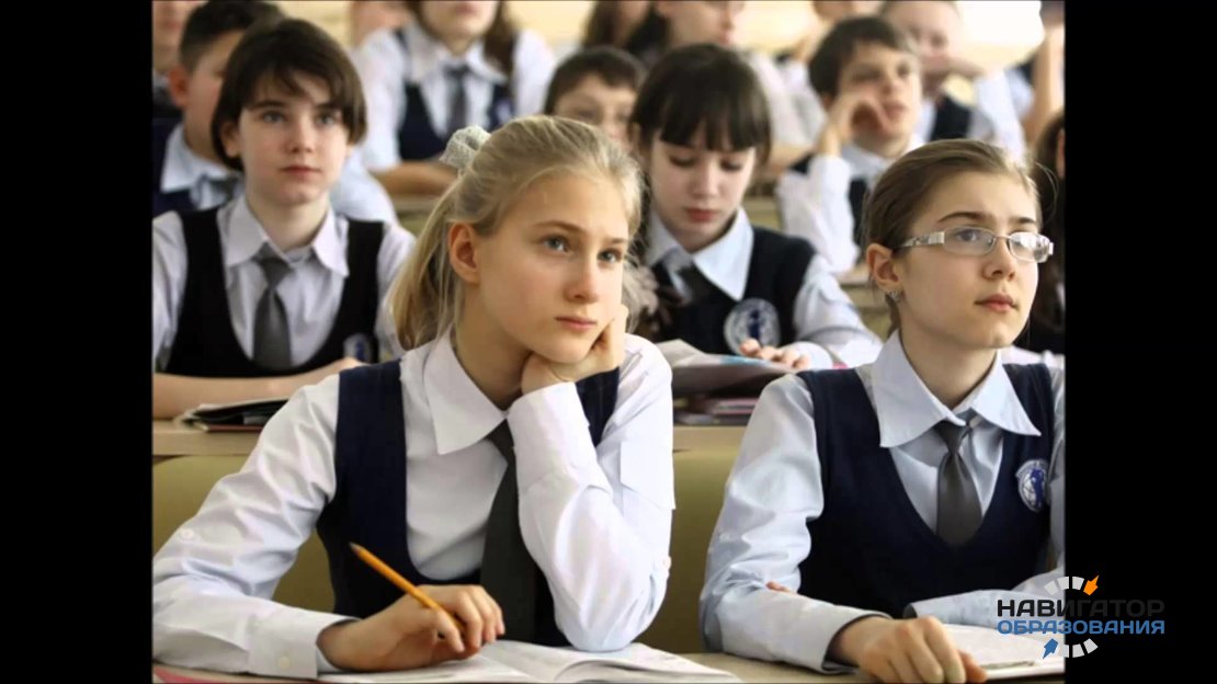 В Минобрнауки РФ поступила просьба о внедрении в школах педагога по политическому образованию