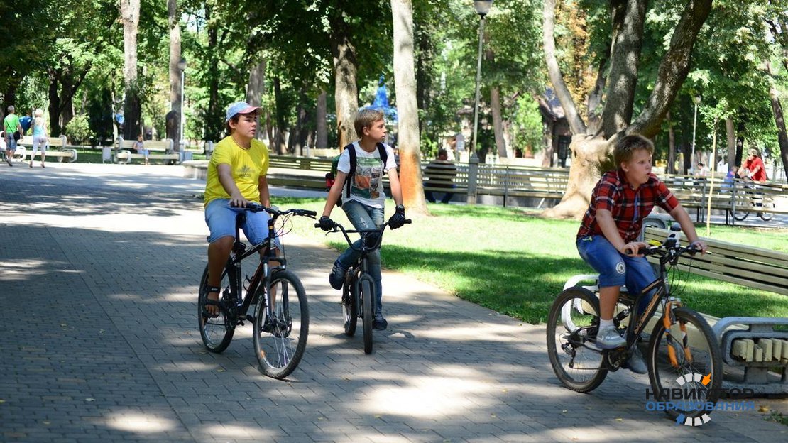 Столичных школьников будут учить безопасно передвигаться на велосипеде по городу