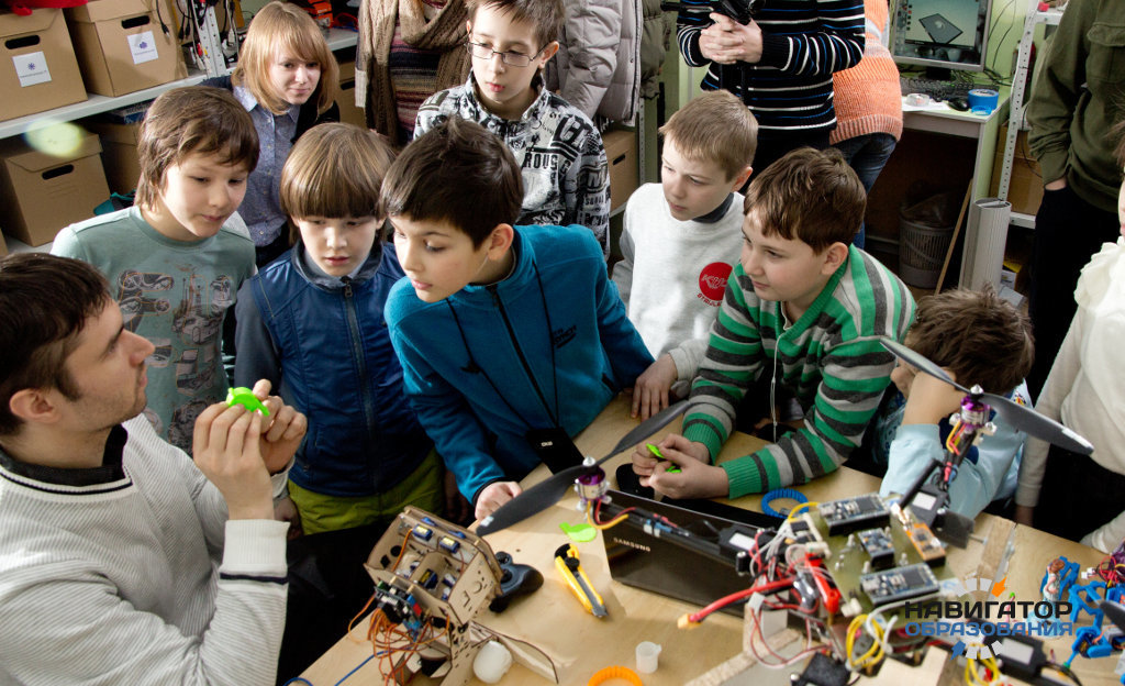 В российских школах могут ввести уроки робототехники