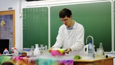На Урале учителя предложили ввести химию в начальной школе