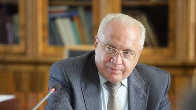 В. Садовничий попросил главу Минобрнауки позволить вузам проводить свои письменные экзамены