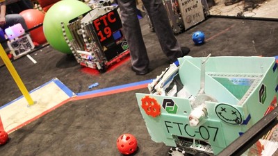 Команда учеников школы N 1354 стала призером Всероссийского чемпионата по робототехнике